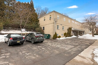 15 Saint Pauls Ave, Staten Island, NY à louer Photo intérieure– Image 1 sur 8