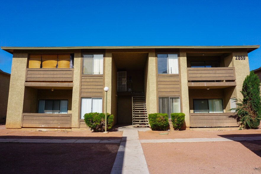 2859 Wheelwright Dr, Las Vegas, NV à vendre - Photo de l’immeuble – Image 3 sur 18
