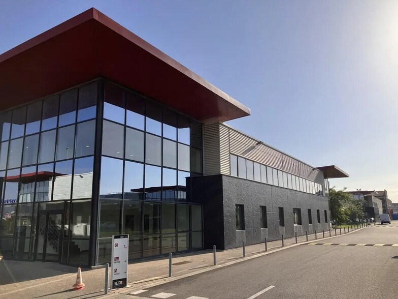 139 Rue Rateau, La Courneuve à louer - Photo de l’immeuble – Image 2 sur 9