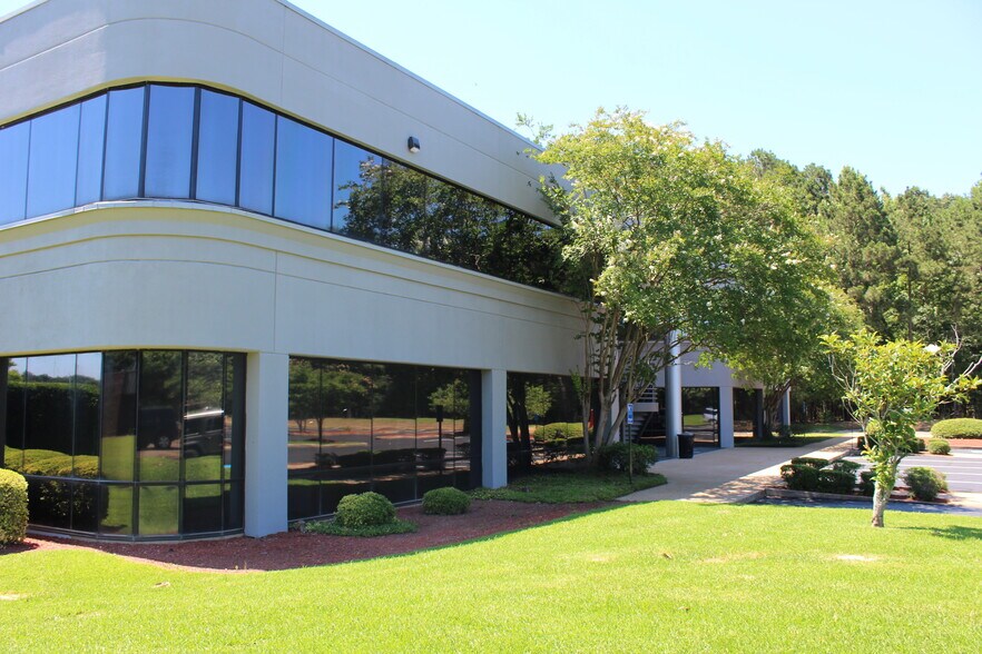 6425 Lakeover Rd, Jackson, MS à louer - Photo de l’immeuble – Image 2 sur 25