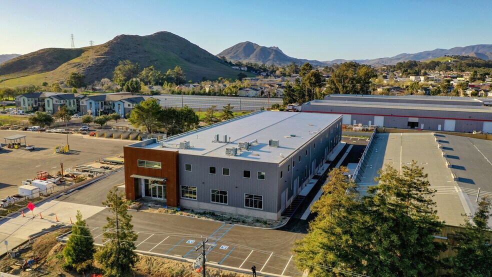 860 Industrial Way, San Luis Obispo, CA à louer - Aérien – Image 2 sur 36