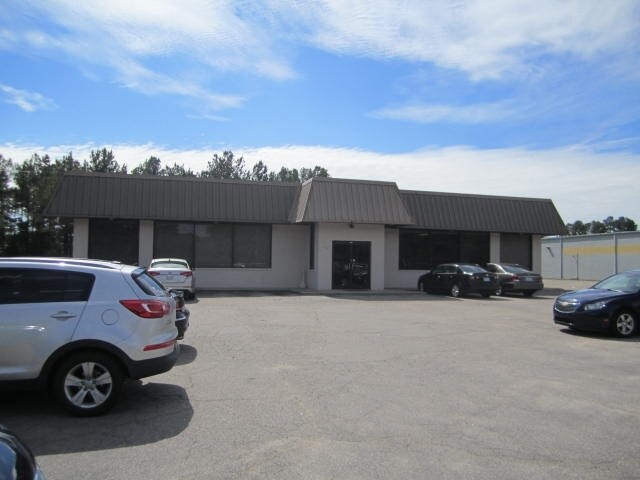 202 E Industry Dr, Oxford, NC à vendre Photo principale– Image 1 sur 8