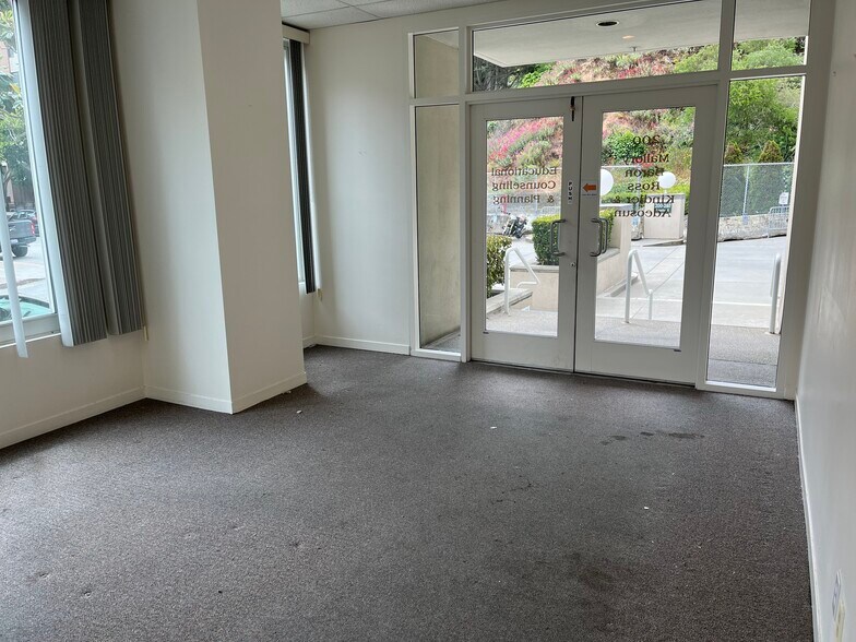 200 Lombard St, San Francisco, CA à vendre - Photo de l’immeuble – Image 3 sur 12
