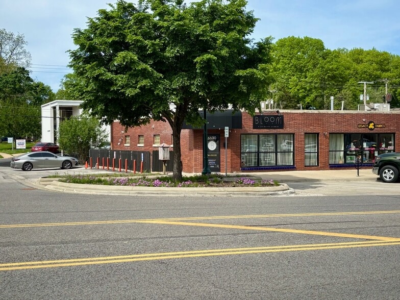 6130 Johnson Drive, Mission, KS à louer - Photo de l’immeuble – Image 2 sur 2