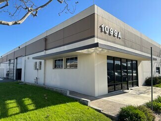 Plus de détails pour 1099A Baker St, Costa Mesa, CA - Industriel/Logistique à louer