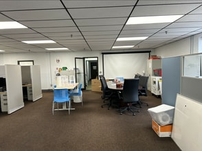 421 Washington St, Auburn, MA à vendre Photo intérieure– Image 2 sur 6