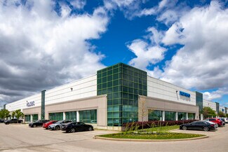 Plus de détails pour 2400 Skymark Ave, Mississauga, ON - Local d'activités à louer