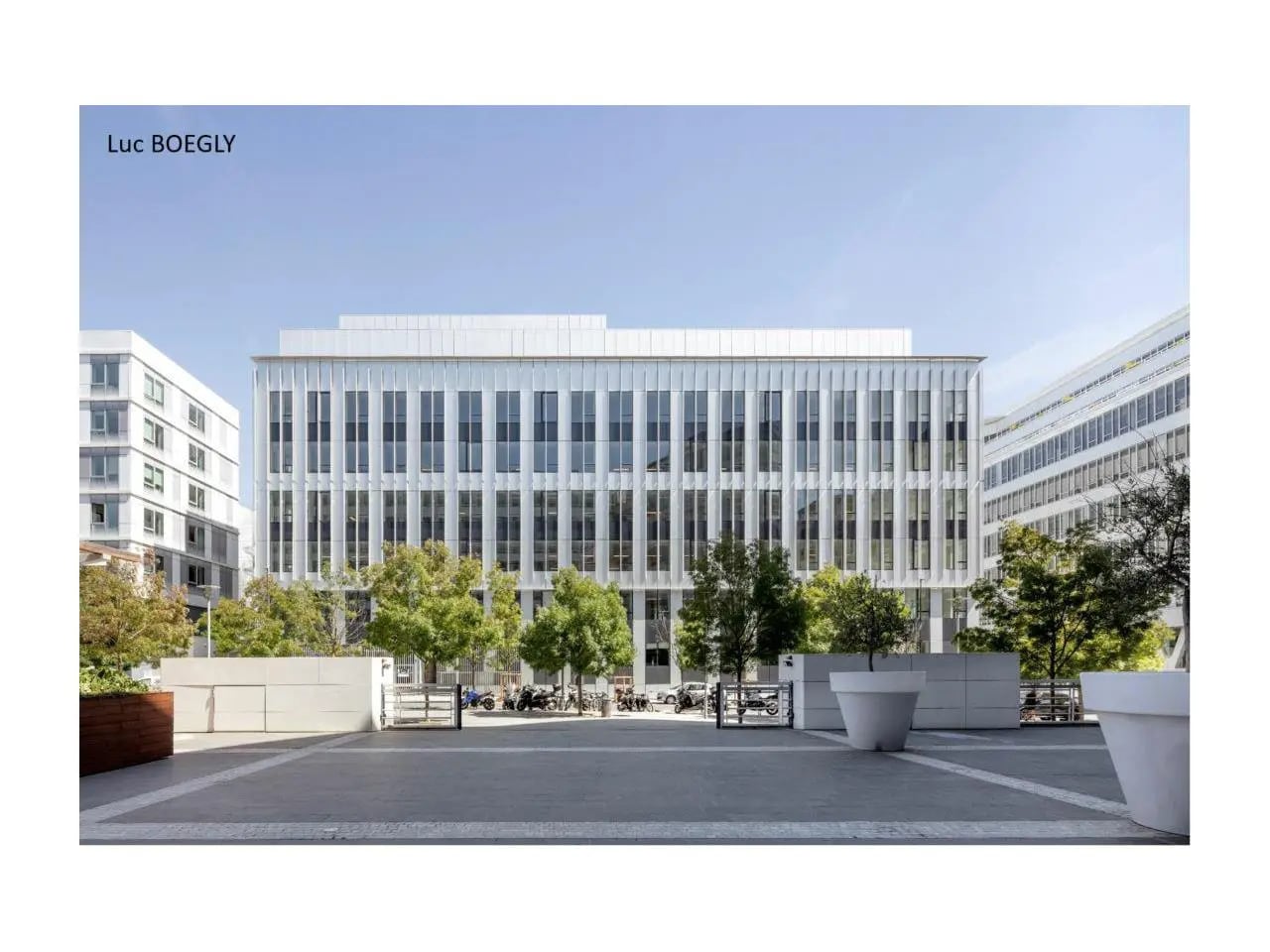 3 Place Louis Renault, Rueil-Malmaison à louer Photo de l’immeuble– Image 1 sur 13