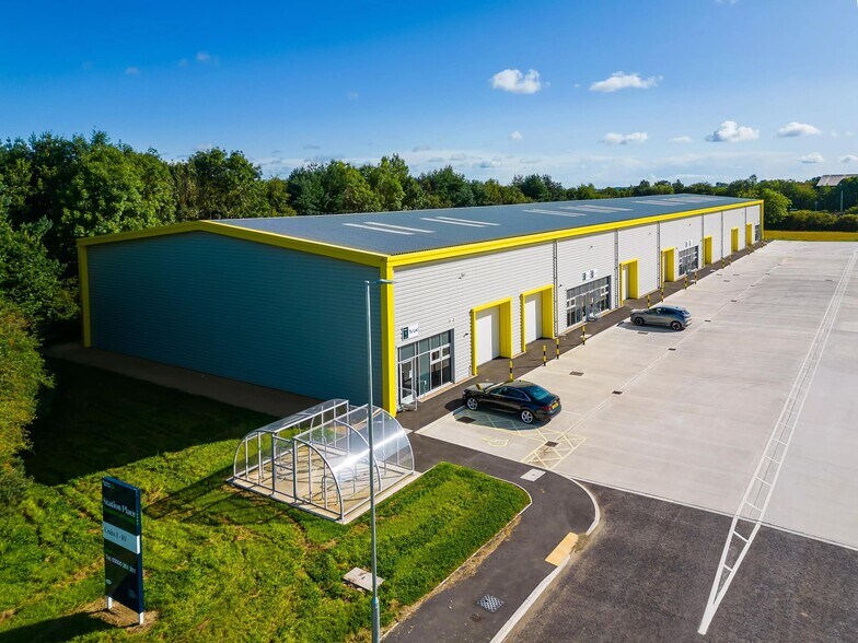 Station Pl, Newton Aycliffe à louer - Photo de l’immeuble – Image 2 sur 5