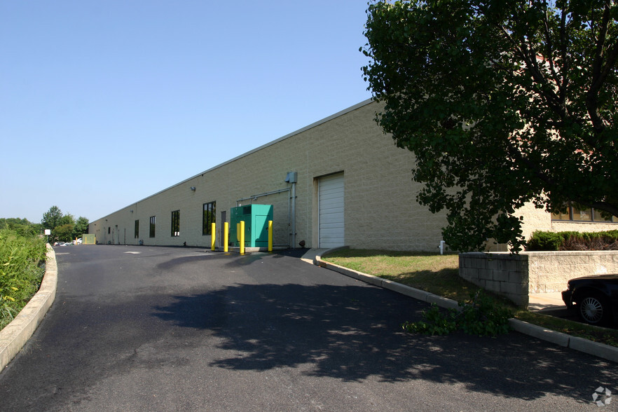 100 Grove Rd, Paulsboro, NJ à louer - Photo de l’immeuble – Image 3 sur 8