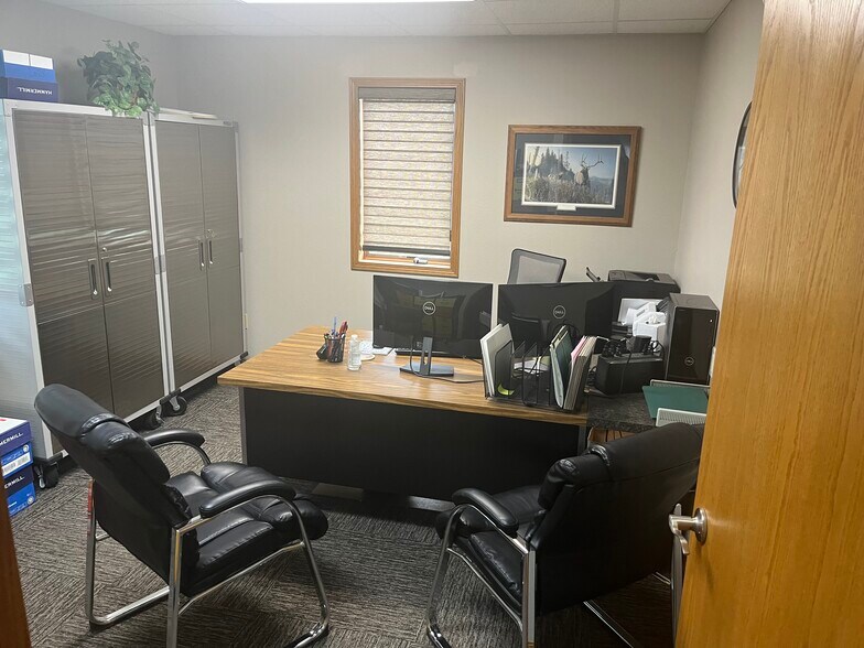 110 Main St, Salem, SD à vendre - Photo de l’immeuble – Image 2 sur 6