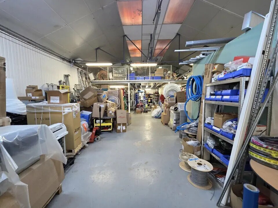 Local d’activités dans Villeparisis à louer Photo intérieure– Image 1 sur 9