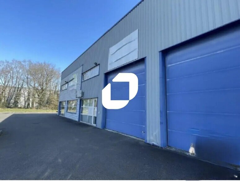 Local d’activités dans Treillières à louer - Photo de l’immeuble – Image 1 sur 8