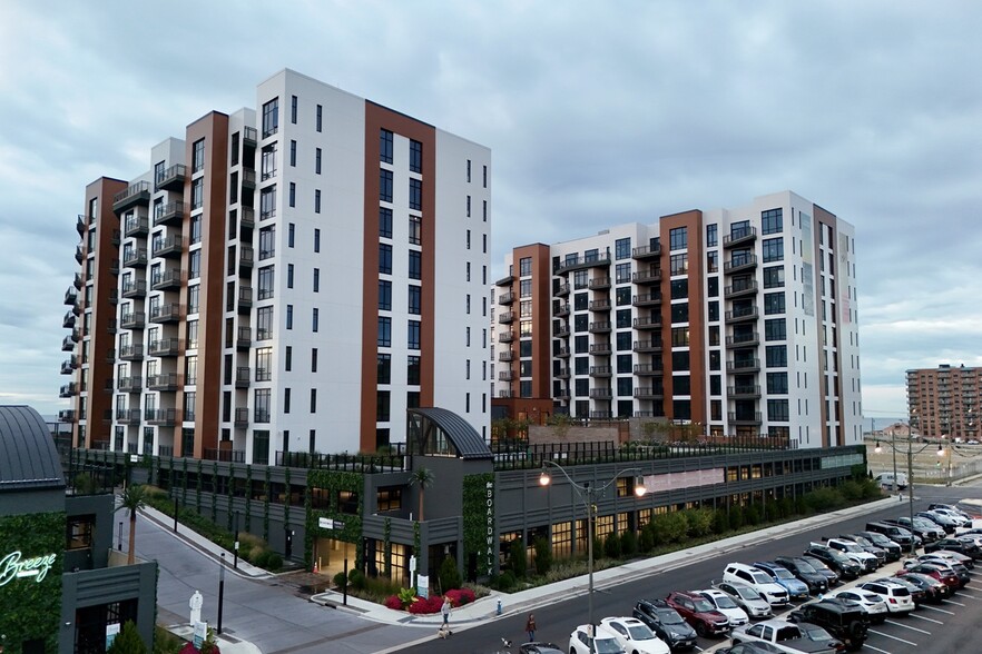 100-190 E Broadway, Long Beach, NY à louer - Photo de l’immeuble – Image 3 sur 9