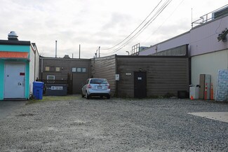 Plus de détails pour 5625 176 St, Surrey, BC - Local d’activités à vendre