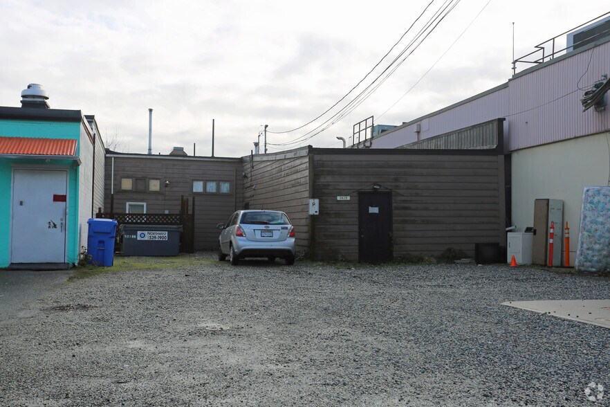 5625 176 St, Surrey, BC à vendre - Photo de l’immeuble – Image 1 sur 2