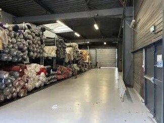 Plus de détails pour Industriel/Logistique à louer