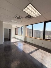 8 John Walsh Blvd, Peekskill, NY à louer Photo intérieure– Image 1 sur 5