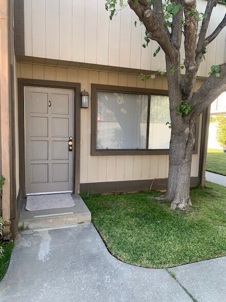 1305 Elm Ave, San Gabriel, CA à vendre - Photo de l’immeuble – Image 2 sur 2