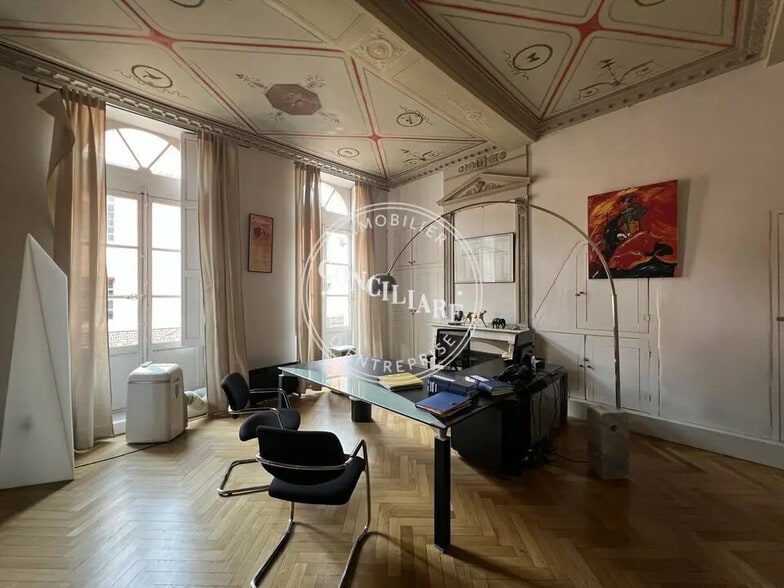 Bureau dans Toulouse à louer - Photo de l’immeuble – Image 2 sur 5