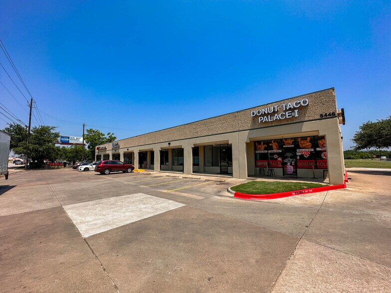 5446 W Highway 290 W, Austin, TX à louer - Photo de l’immeuble – Image 2 sur 9