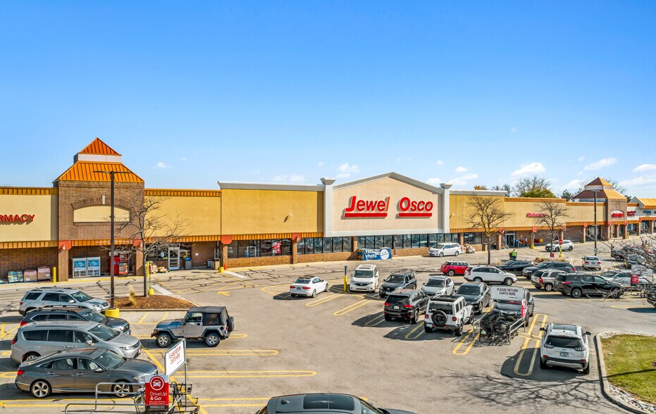 1300-1440 S Milwaukee Ave, Libertyville, IL à louer - Photo principale – Image 1 sur 12