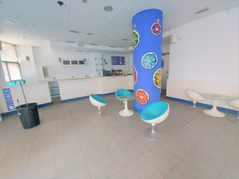 Local commercial dans El Ejido, Almería à vendre - Photo intérieure – Image 3 sur 11