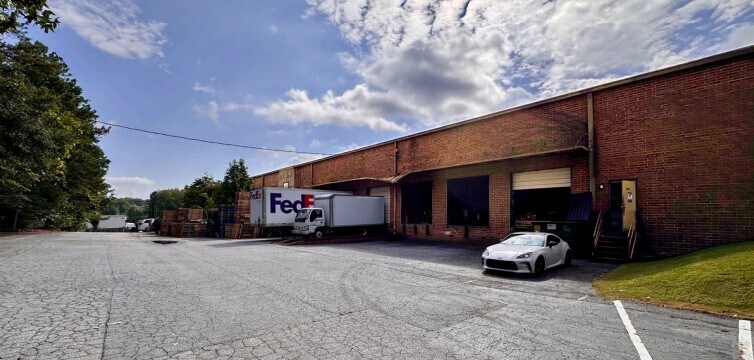 3580-3588 Broad St, Chamblee, GA à vendre - Photo de l’immeuble – Image 3 sur 6