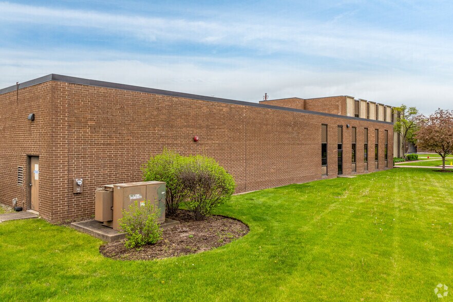 1945 Ohio St, Lisle, IL à vendre - Photo de l’immeuble – Image 3 sur 9