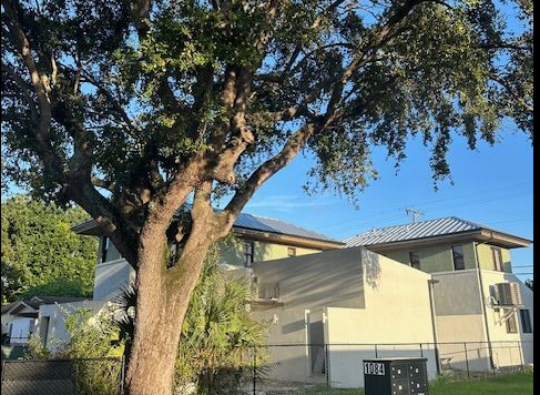 1076 NW 55th St, Miami, FL à vendre - Photo de l’immeuble – Image 2 sur 2