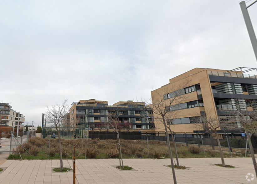 Terrain dans San Sebastián de los Reyes, Madrid à vendre - Photo de l’immeuble – Image 3 sur 3