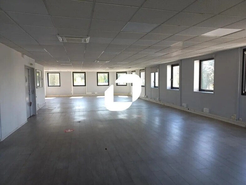 Bureau dans Marcq-en-Baroeul à vendre - Photo de l’immeuble – Image 1 sur 6