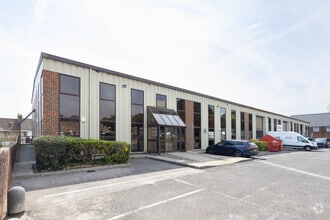 London Rd, Sittingbourne à louer Photo principale– Image 1 sur 2