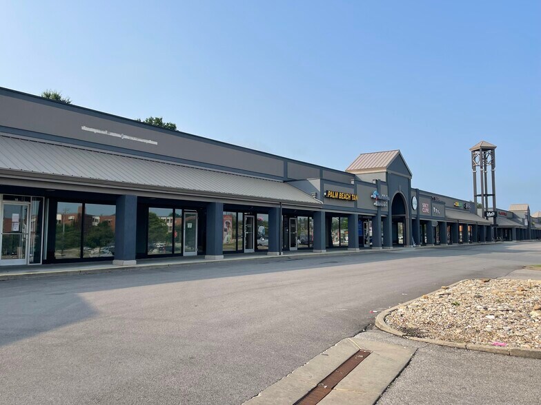16-62 Martha Layne Collins Blvd, Cold Spring, KY à louer - Photo de l’immeuble – Image 1 sur 13