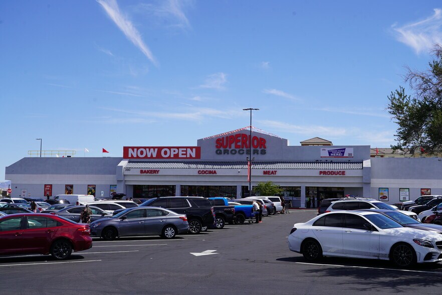 310-398 S Decatur Blvd, Las Vegas, NV à louer - Photo de l’immeuble – Image 1 sur 7