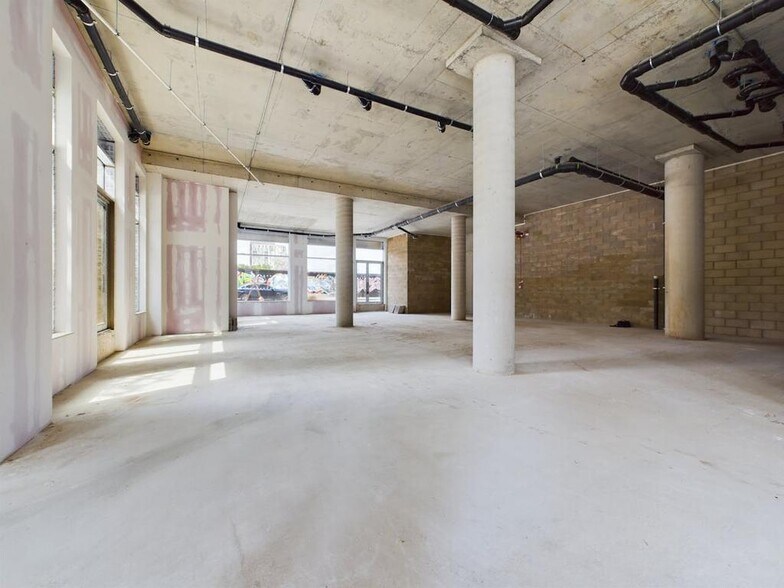 671-679 Old Kent Rd, Londres à louer - Photo de l’immeuble – Image 3 sur 49