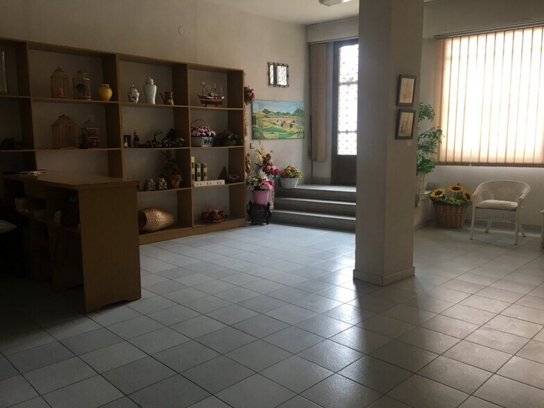 Immeuble residentiel dans Mozoncillo, Segovia à vendre - Photo intérieure – Image 1 sur 4