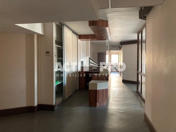 Bureau dans Perpignan à vendre - Photo intérieure – Image 2 sur 4