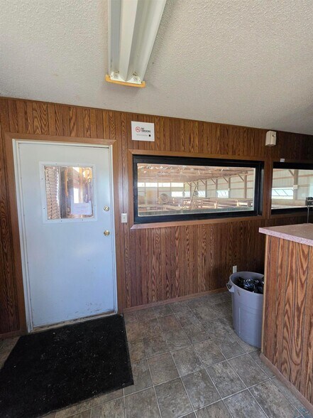 57258 US 20, Laurel, NE à vendre - Photo intérieure – Image 2 sur 4