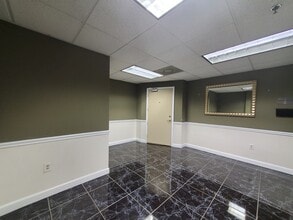 3825 Henderson Blvd, Tampa, FL à louer Photo intérieure– Image 2 sur 10