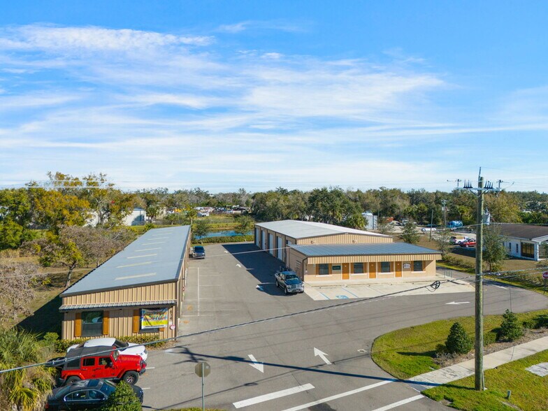 810 49th St E, Palmetto, FL à louer - Photo de l’immeuble – Image 2 sur 6