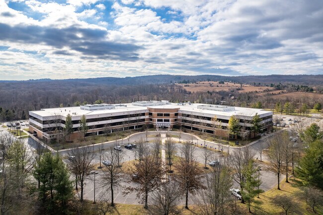 Plus de détails pour 53 Frontage Rd, Hampton, NJ - Bureau à vendre