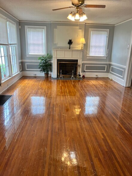 501 W Garrison Blvd, Gastonia, NC à louer - Photo intérieure – Image 2 sur 15