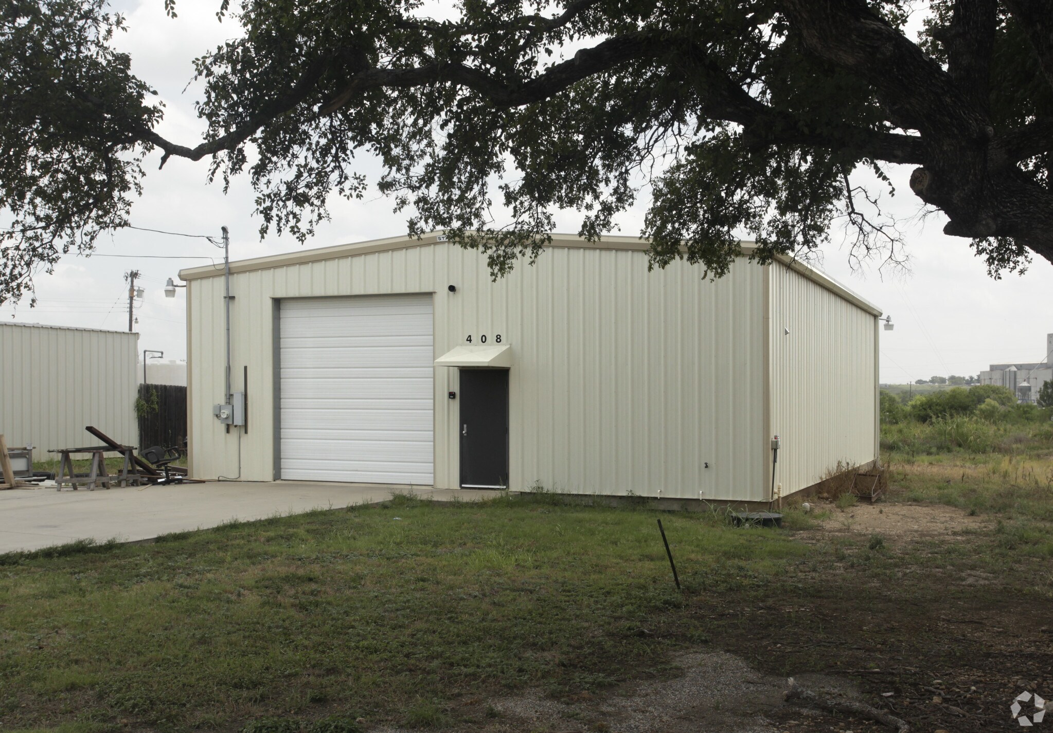 408 E 2nd St, Taylor, TX à louer Photo principale– Image 1 sur 37