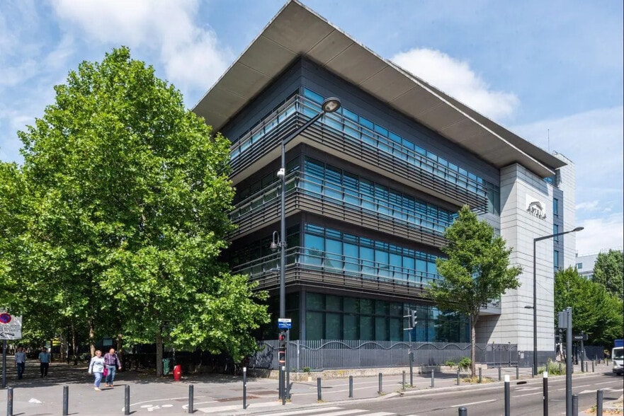 2-4 Avenue François Mitterrand, Saint-Denis à louer - Photo de l’immeuble – Image 1 sur 15