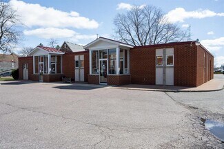 Plus de détails pour 205 Division St, Mauston, WI - Bureau à vendre