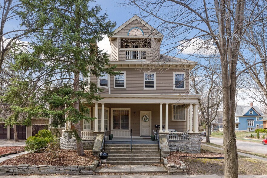 197 Kent St, Saint Paul, MN à vendre - Photo de l’immeuble – Image 2 sur 86