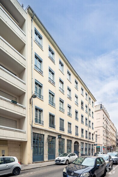 Bureau dans Lyon à louer - Photo de l’immeuble – Image 3 sur 6