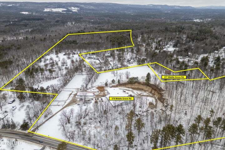 379 Middle Grove Rd, Middle Grove, NY à vendre - Photo principale – Image 1 sur 5
