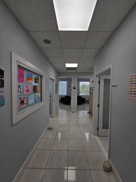 7950 NW 53rd St, Doral, FL à vendre - Photo de l’immeuble – Image 3 sur 18